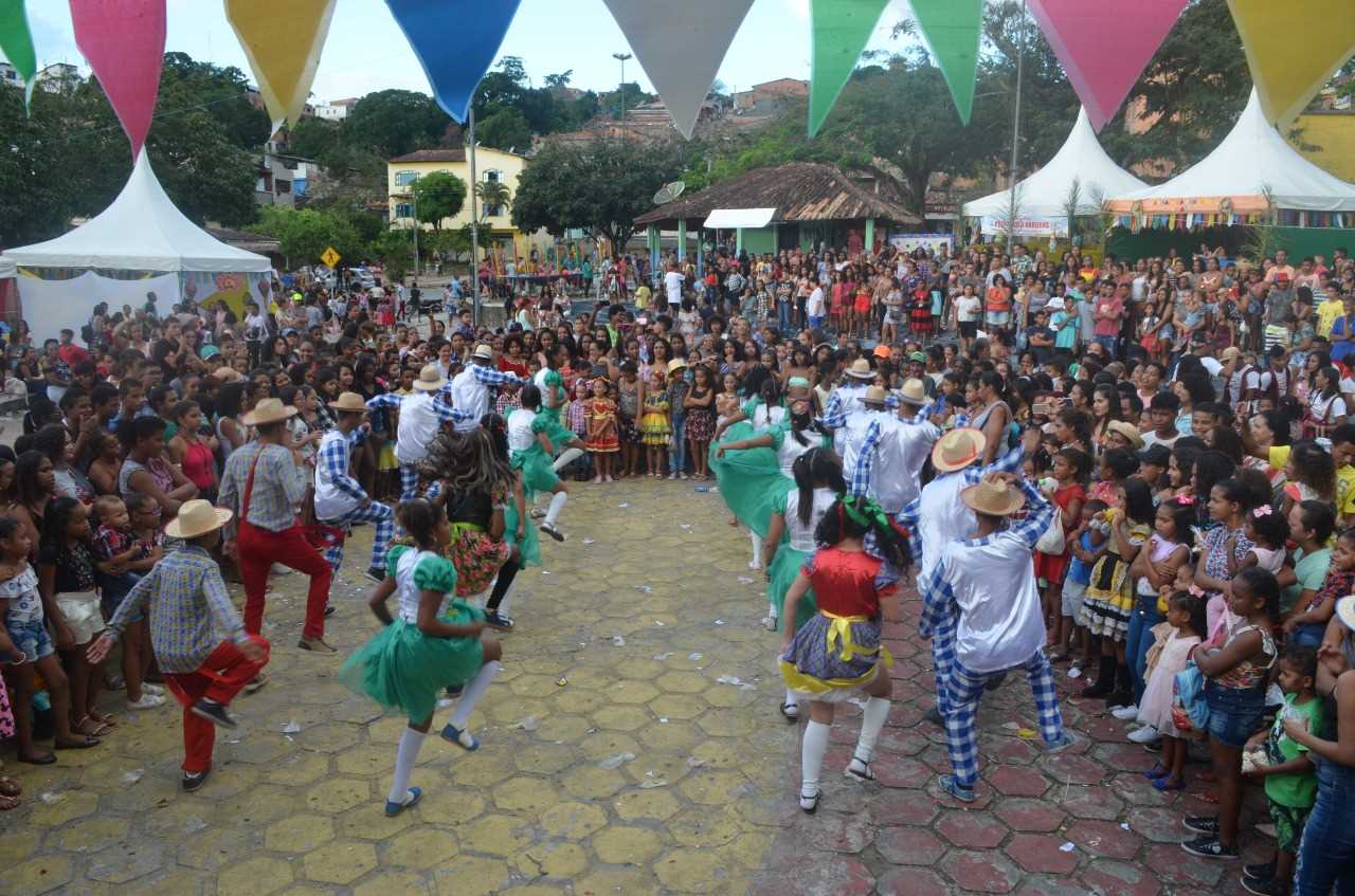Camacã: Secretaria de Educação encerra o 1° Semestre de 2019 com grande festa